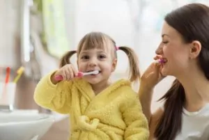 When do kids start losing baby teeth brush